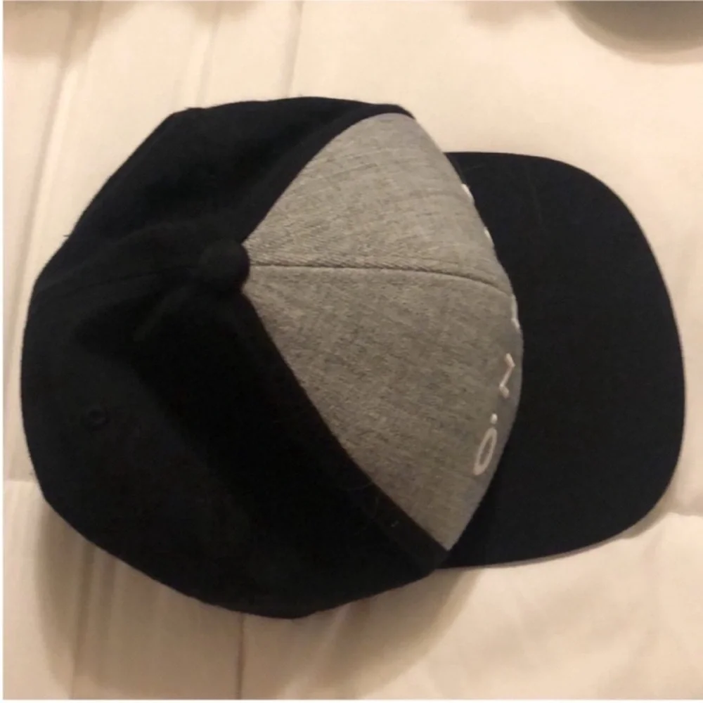 hat - Picture 4 of 4